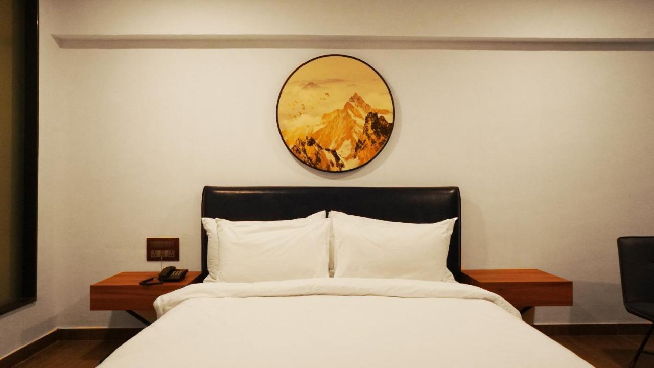 Shanti Resorts Valsad Exteriör bild